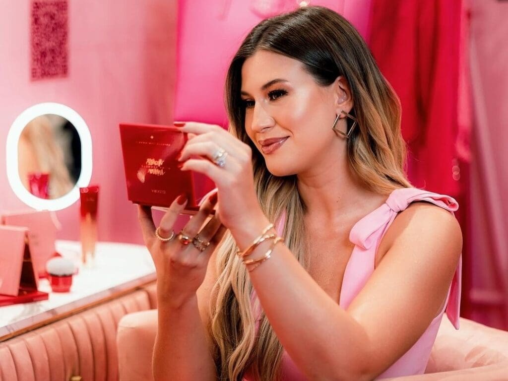 Ingredientes que fazem a diferença: o que há na Bruma Fixadora Niina Secrets?