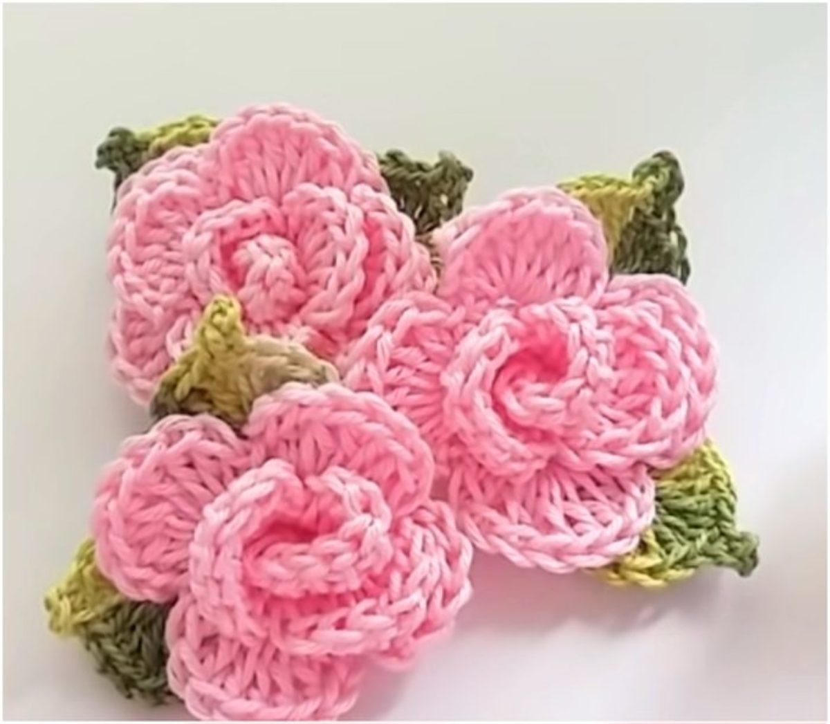 rosa de crochê para aplicação