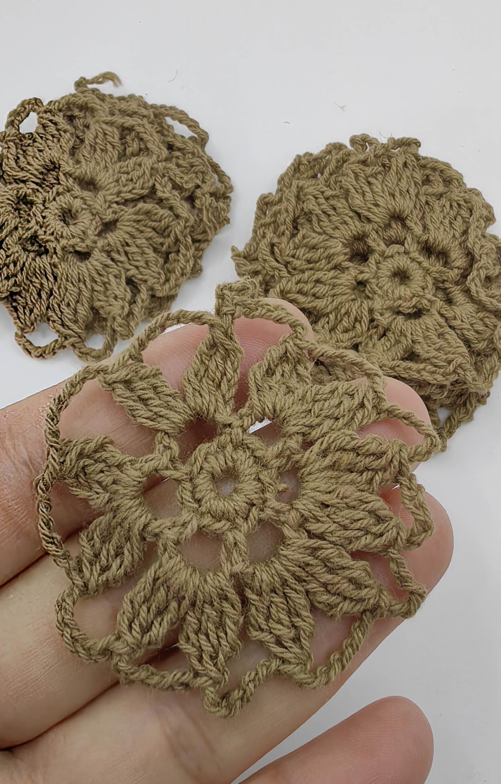 rosa de crochê para aplicação