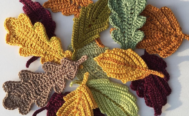 melhores ideias de flores e folhas de croche para decoracao