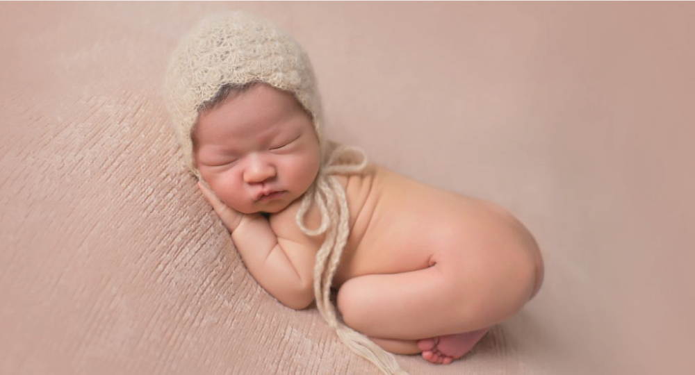 5 Dicas Essenciais para um Ensaio Newborn Perfeito
Como Escolher o Melhor Fotógrafo Newborn
Ideias Criativas de Poses para Fotos de Recém-Nascidos
Segurança em Primeiro Lugar: Cuidados no Ensaio Newborn
O Que Levar para um Ensaio Fotográfico de Bebê