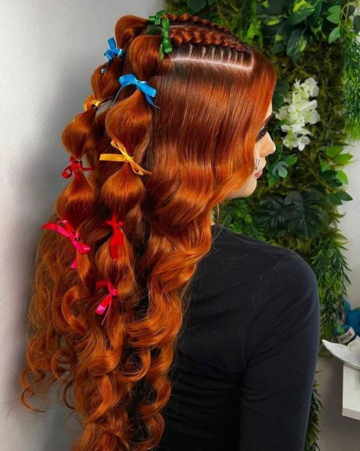 penteados para cabelo cacheado moderno
