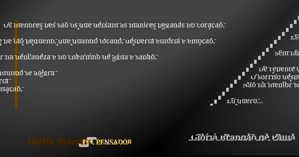 Inspirações de tatuagens minimalistas com pezinhos de bebê