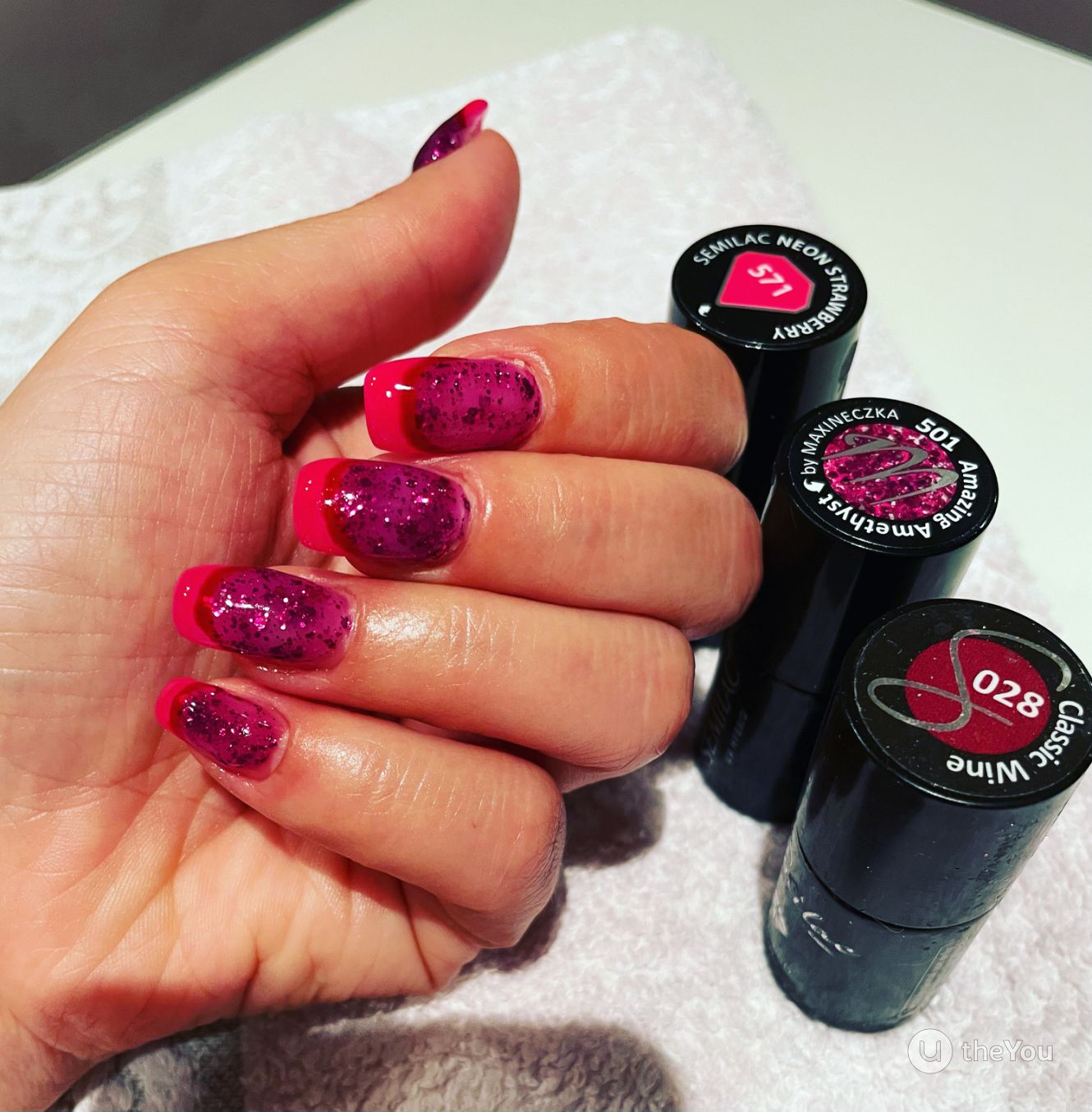 glitter decoração de unha vermelha