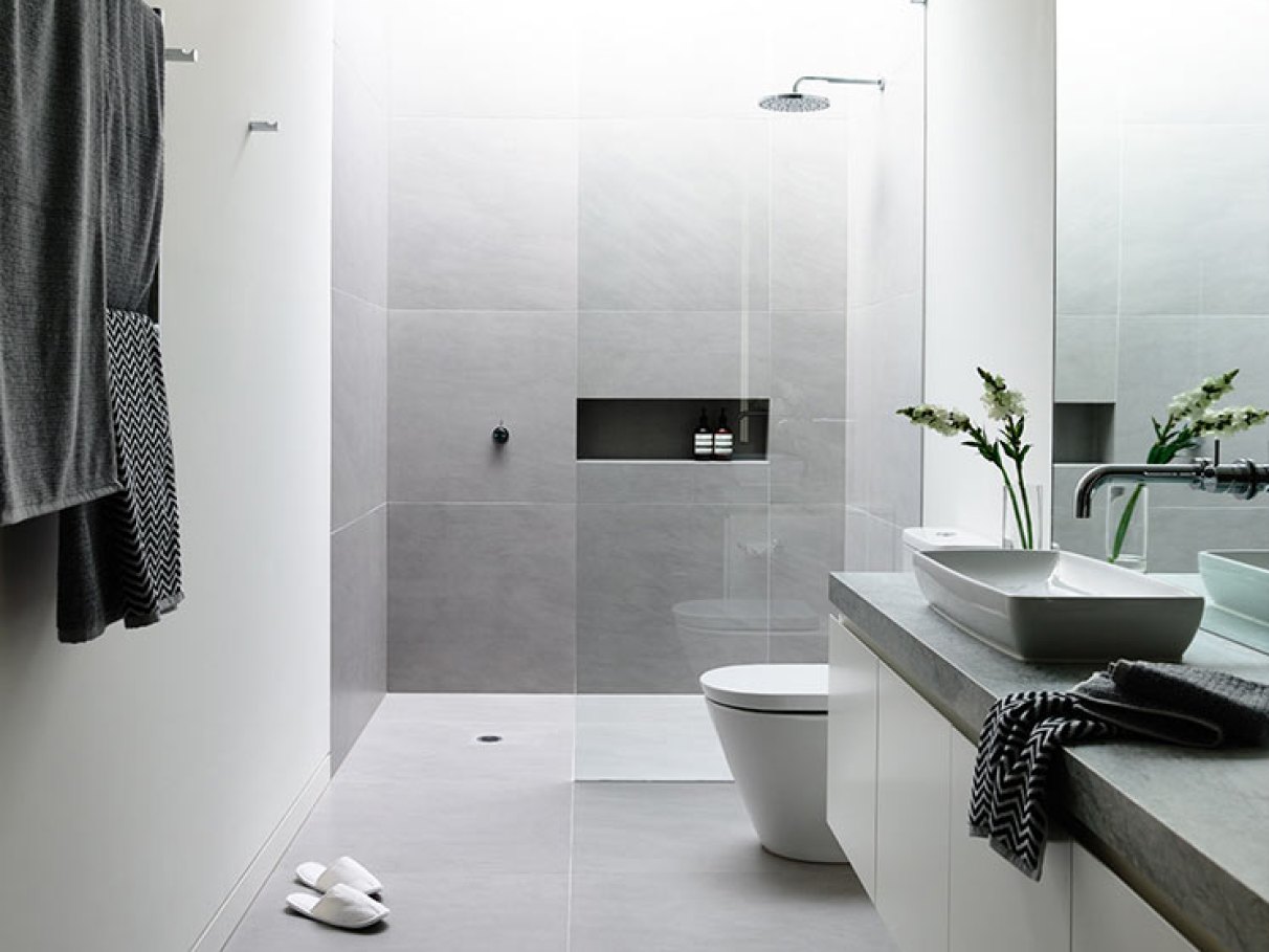 como decorar banheiro minimalista cinza e branco