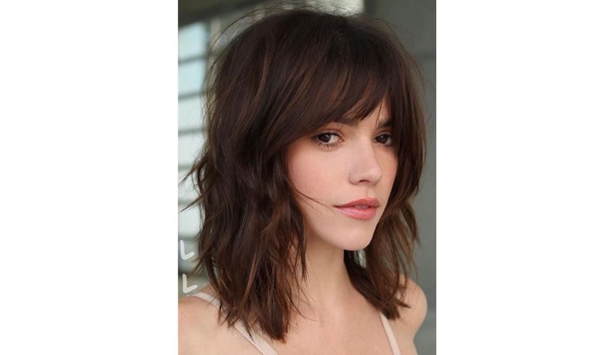 Guia de cortes de cabelo para disfarçar testa grande