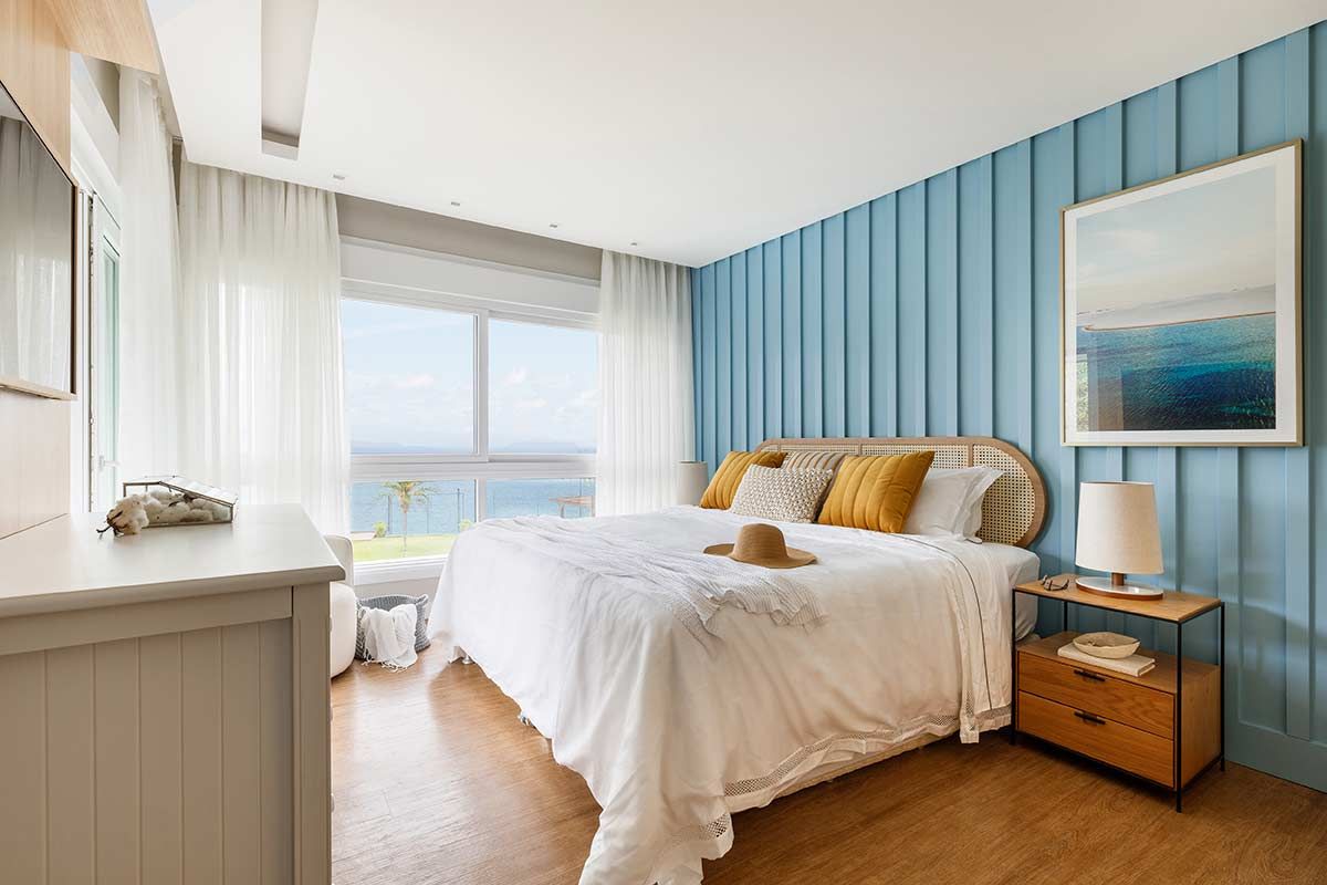 Guia de decoração para casas de praia: azul e branco