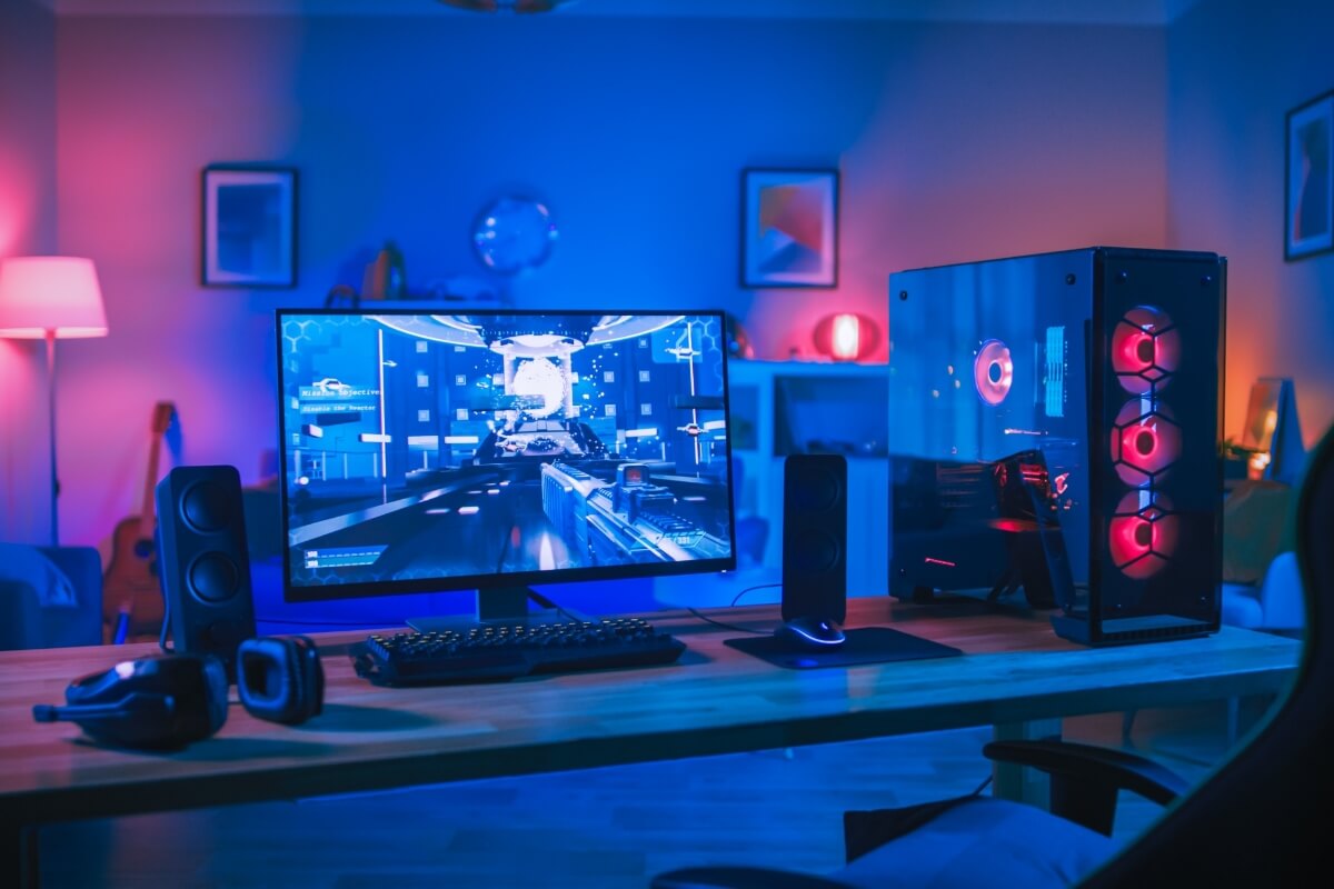 Guia de decoração para quarto de gamer: luzes e móveis