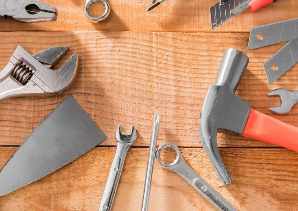 ferramentas para montar móveis e pequenos consertos
