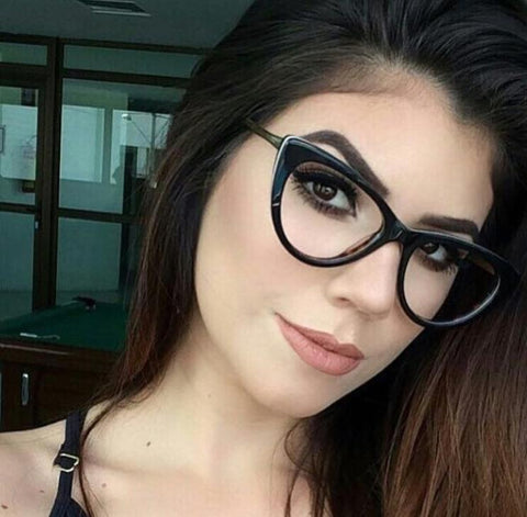 dicas de maquiagem para quem usa óculos