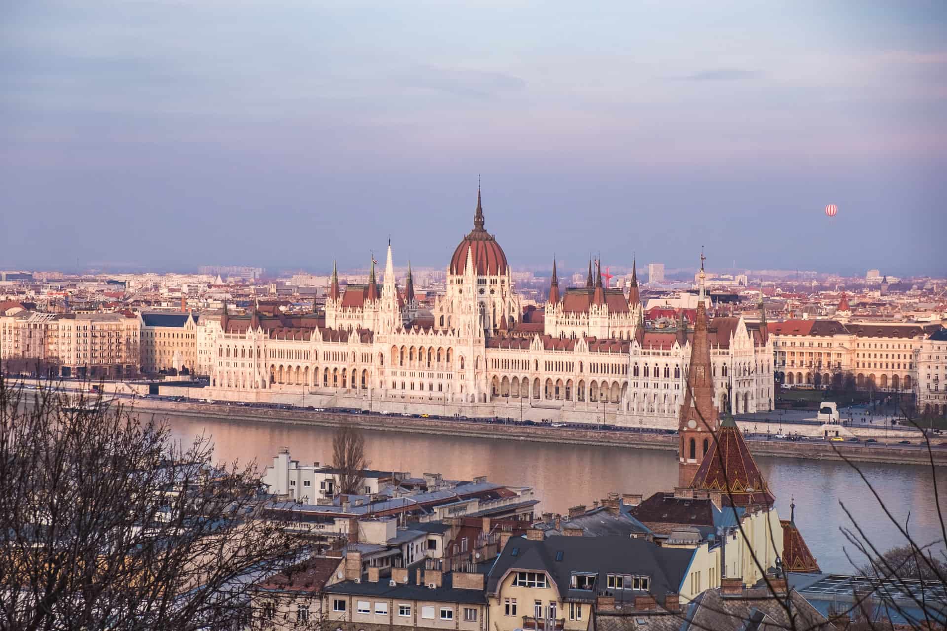 melhores destinos para viajar sozinha na Europa em 2026