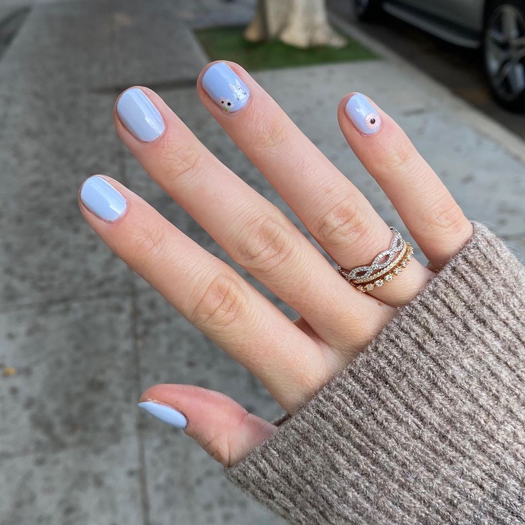 unhas curtas cromadas