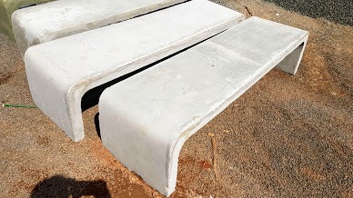 Ideias de bancos de jardim de concreto e ripas