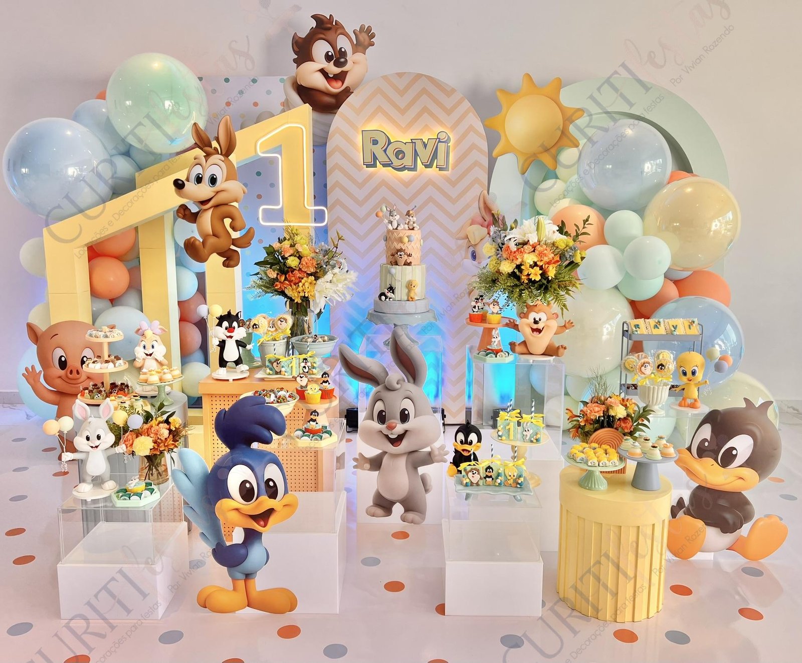 ideias de decoração baby looney tunes para primeiro aniversário