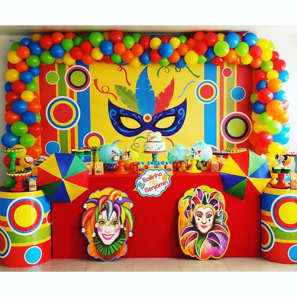 decoração de mesa de carnaval