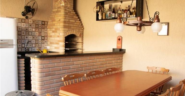 inspiração para cozinha rústica com madeira