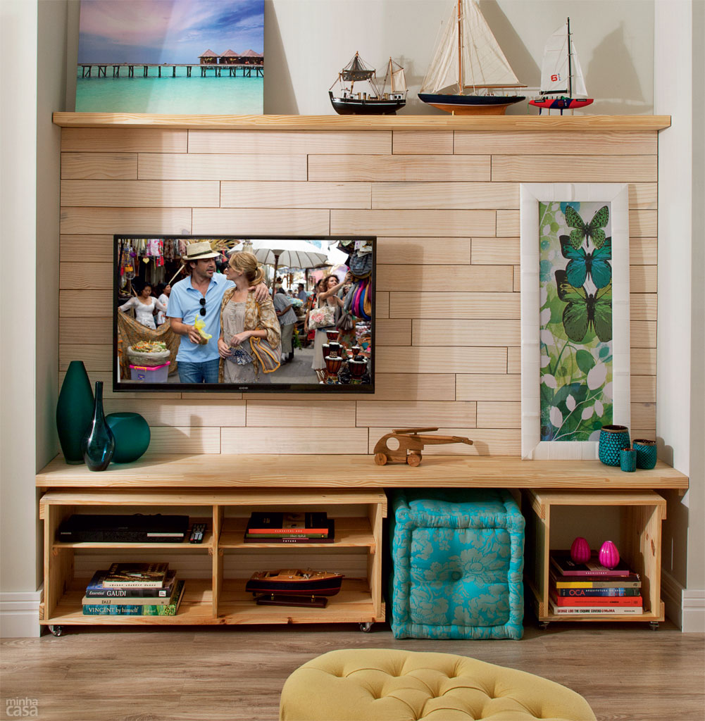 rack com painel ripado vs rack tradicional