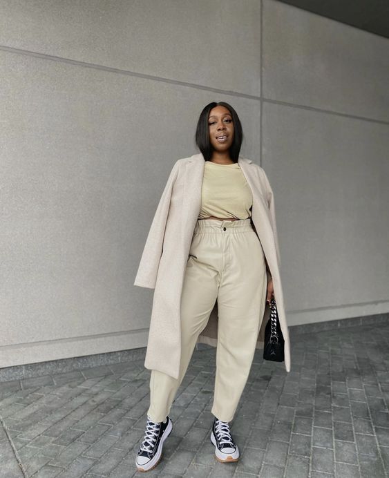 looks de inverno com saia e gola alta