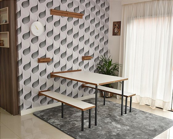 Guia Completo: Como Escolher a Mesa Dobrável Perfeita para sua Cozinha Estreita