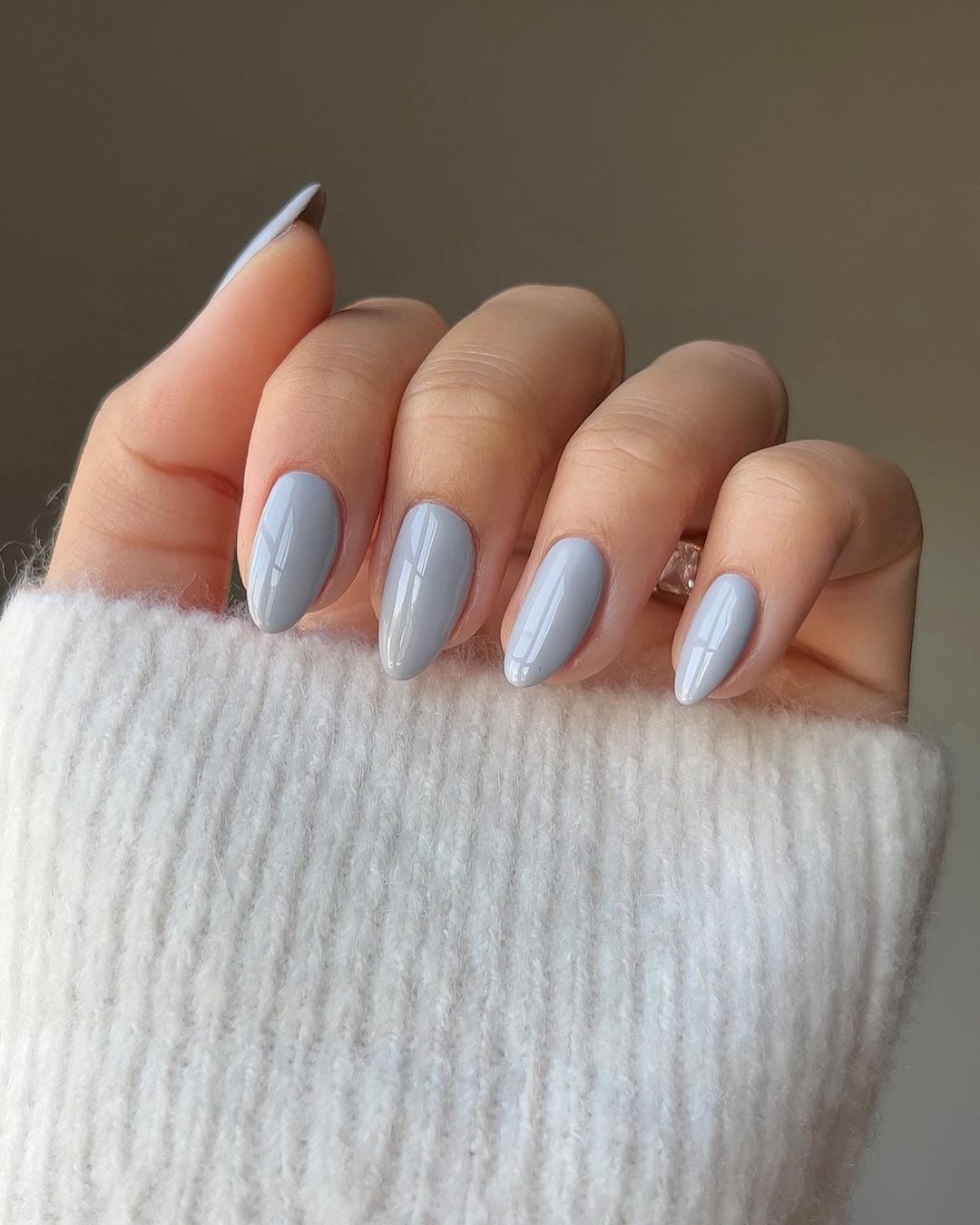 unha azul claro ombré