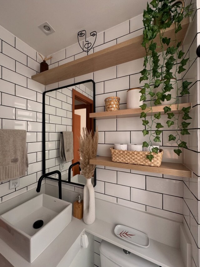 decoração banheiro pequeno vs banheiro médio