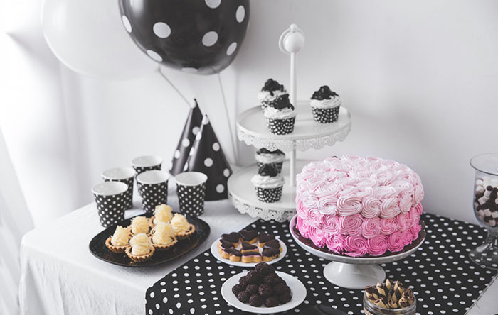 erros comuns decoração festa feminina economica