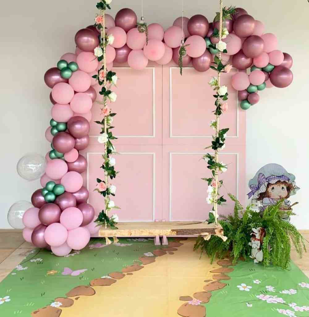 decoração festa 15 anos rose gold balões desconstruídos