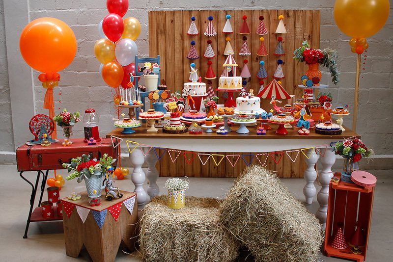 como economizar decoração mesa aniversário infantil