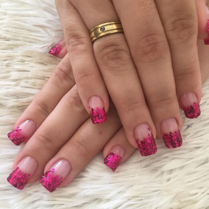 quanto custa colocar unhas postiças
