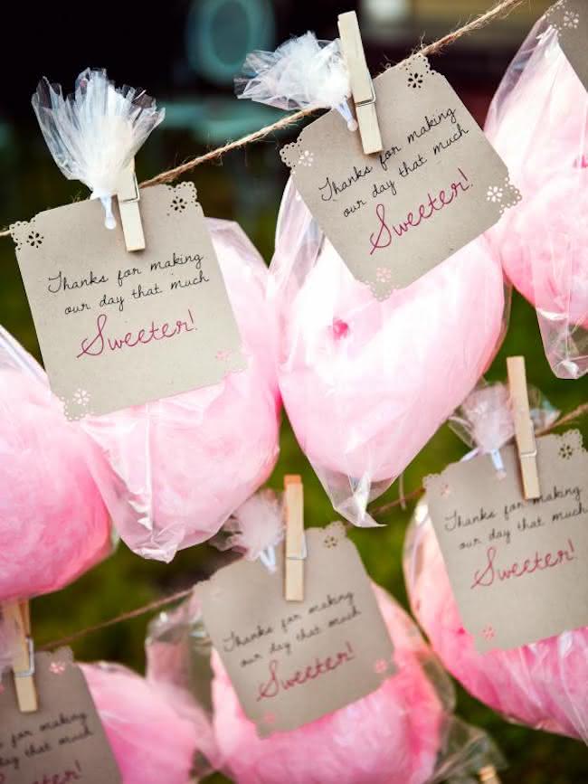 Onde Comprar Materiais para Lembrancinhas DIY de Casamento (e Economizar!)