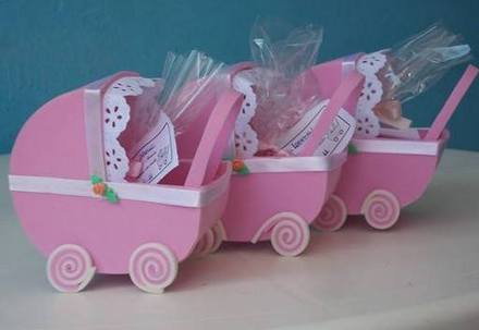 lembrancinha de cha de bebe em eva de carrinho