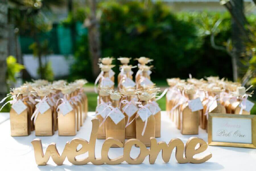 Guia Completo para Personalizar Tags de Lembrancinhas de Noivado