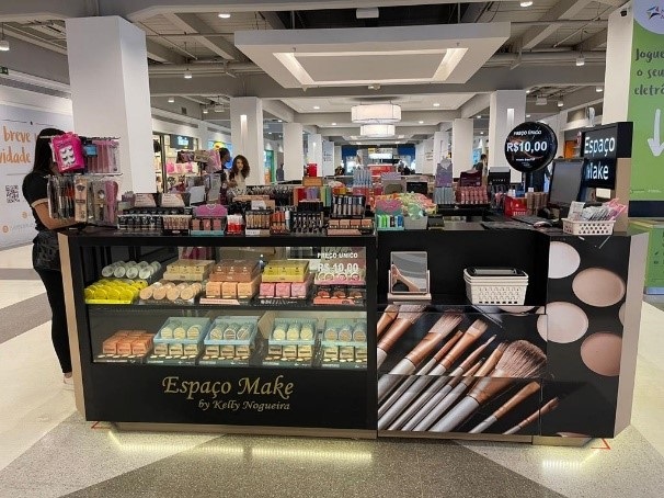 comprar maquiagem 25 de março