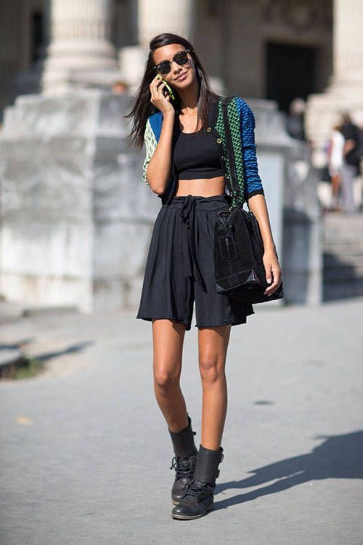 look bermuda preta feminina