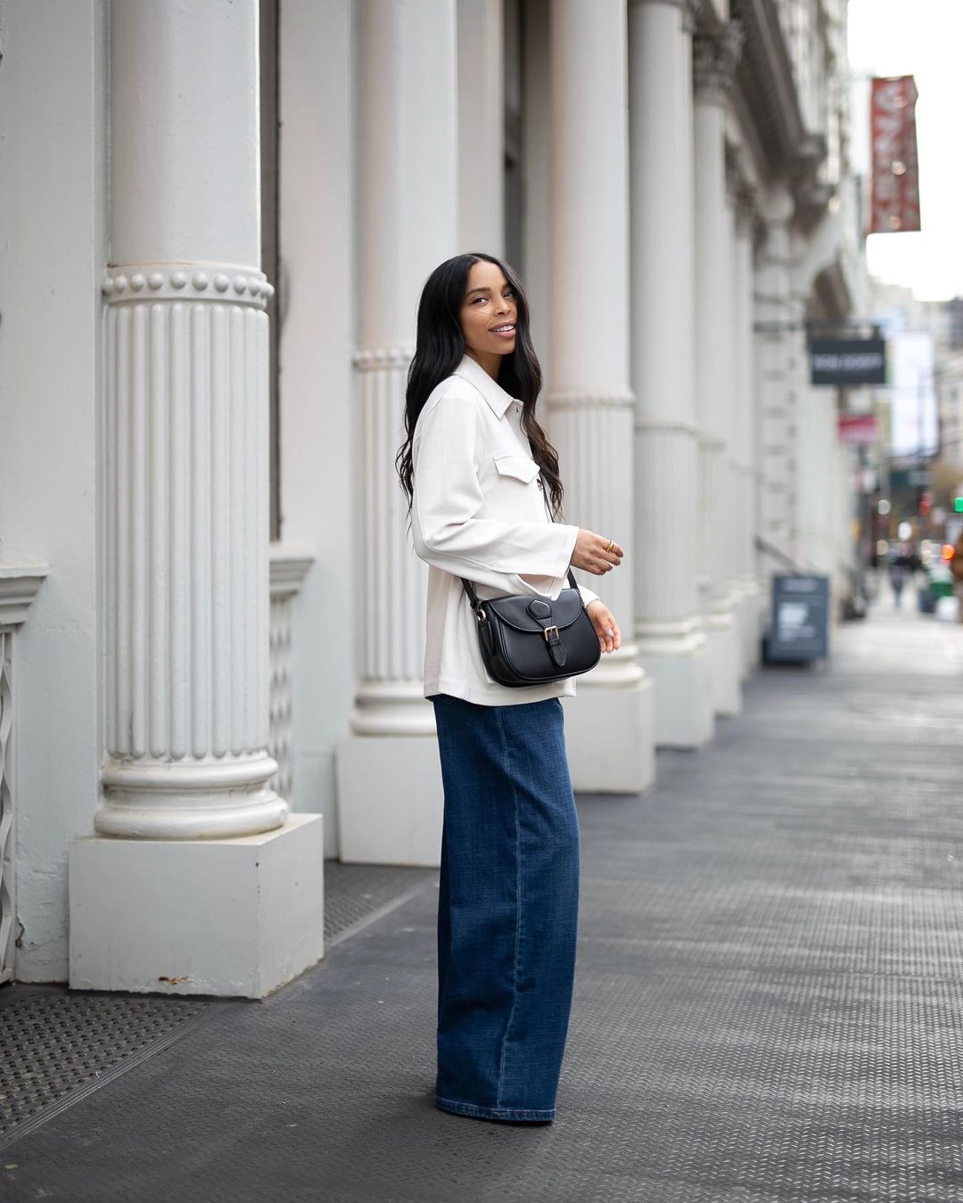 calça jeans pantalona vs wide leg qual a diferença