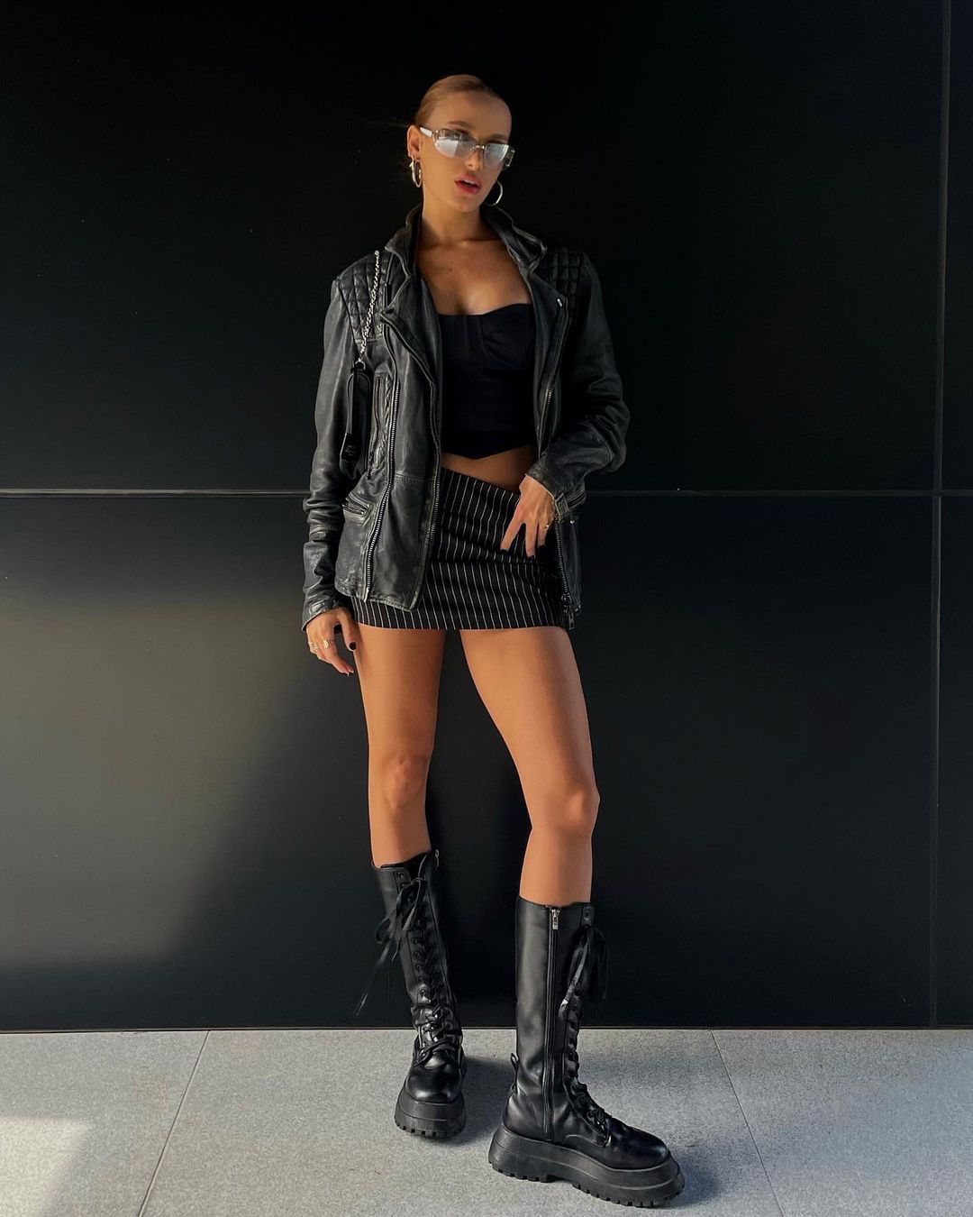 looks com coturno e vestido