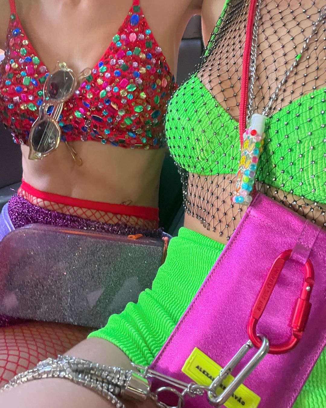 look carnaval de rua barato e estiloso