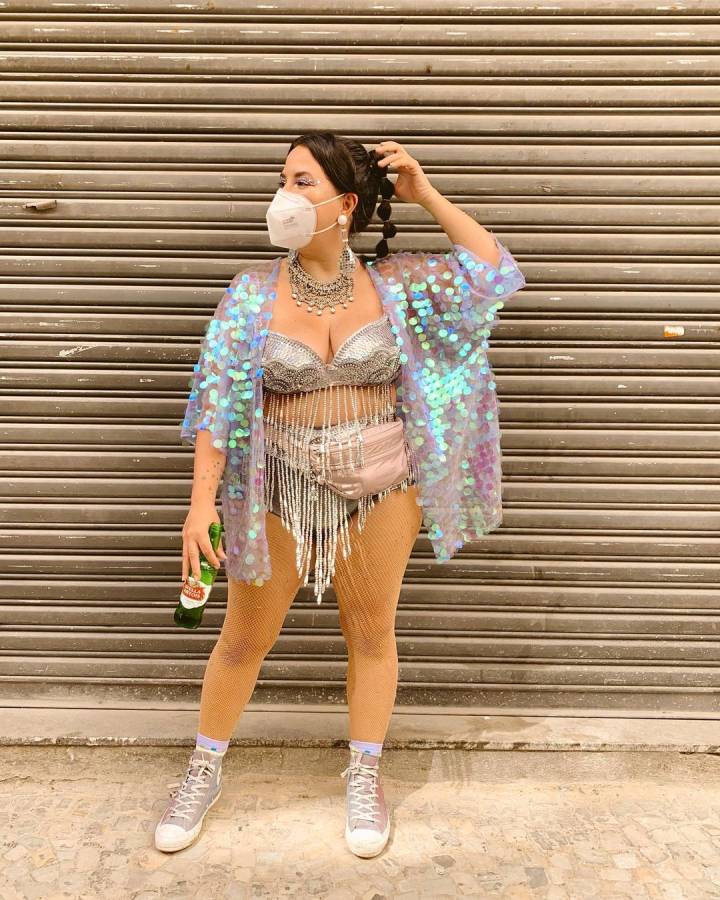 look carnaval de rua barato e estiloso