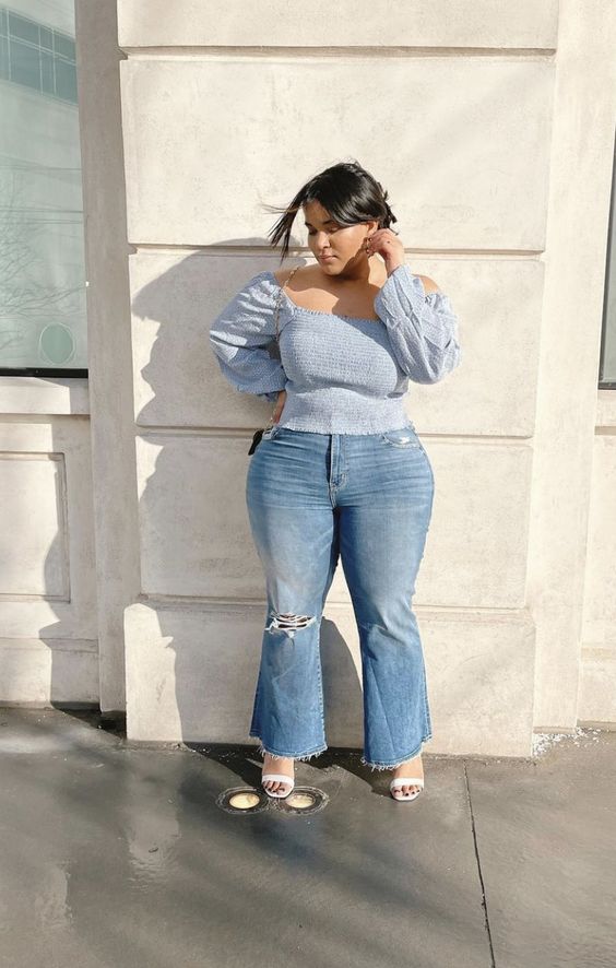 calça skinny ou flare com salto