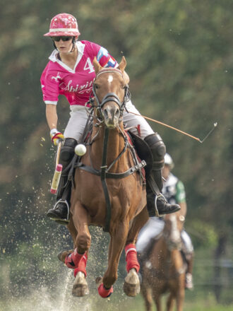 o que vestir para corrida de cavalos