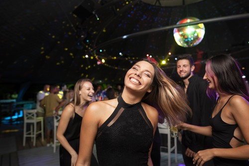 looks balada eletrônica baratos e estilosos