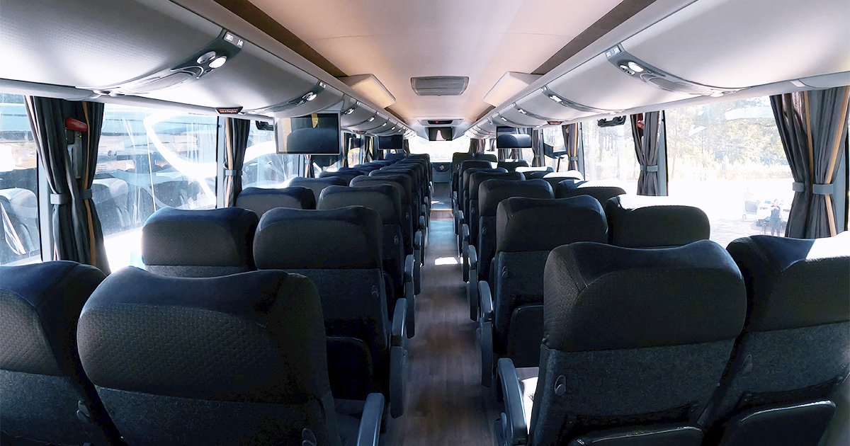 Guia completo de tecidos para conforto em viagens