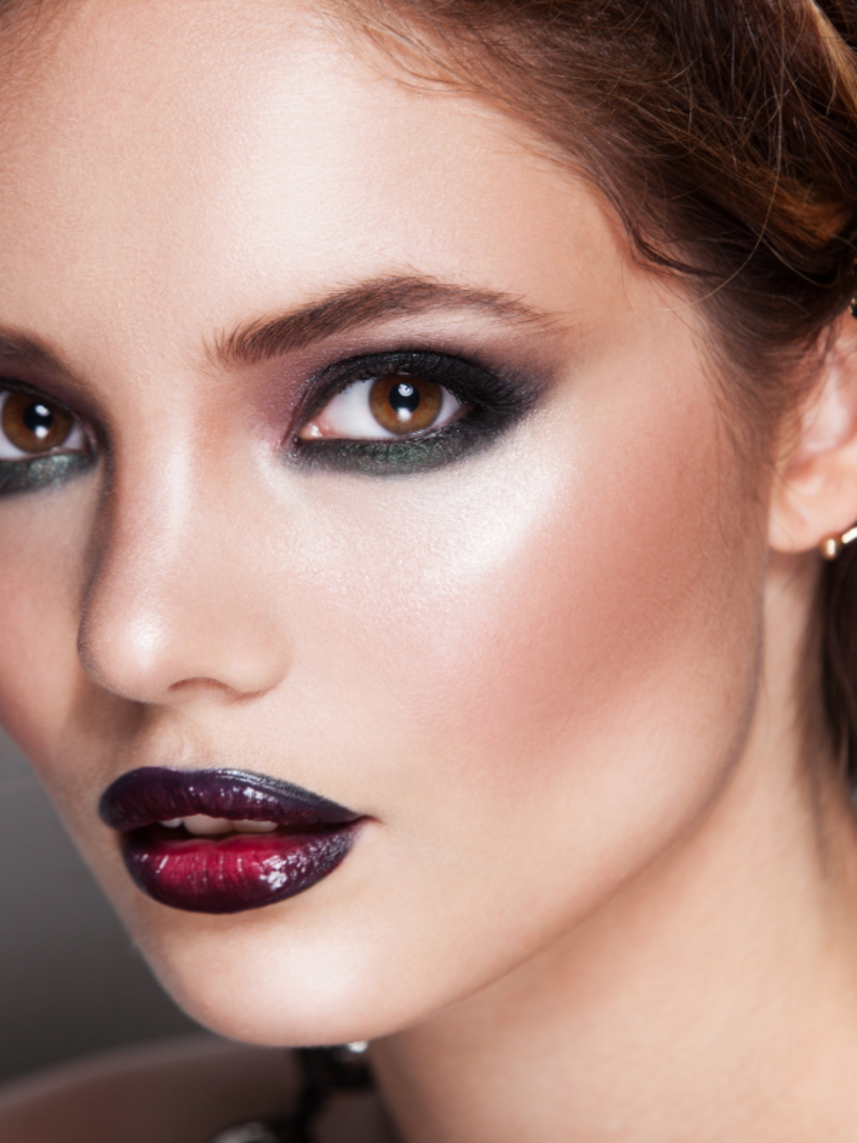 maquiagem anos 80 rock para pele oleosa