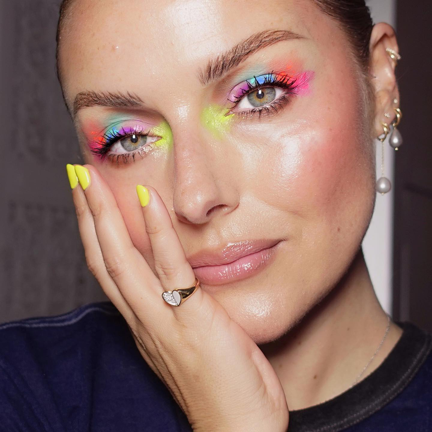 quanto custa maquiagem colorida carnaval completa