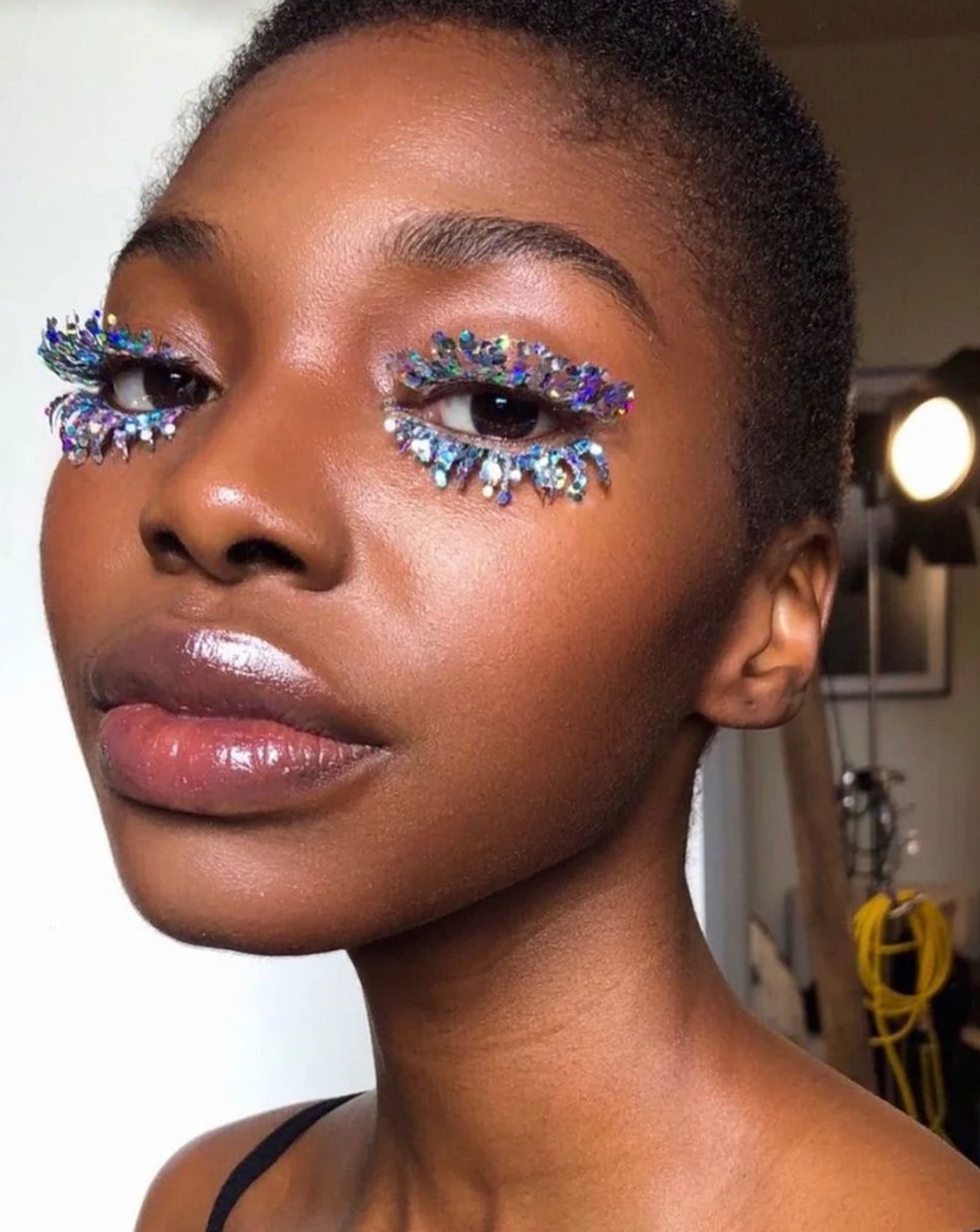 maquiagem de carnaval com glitter