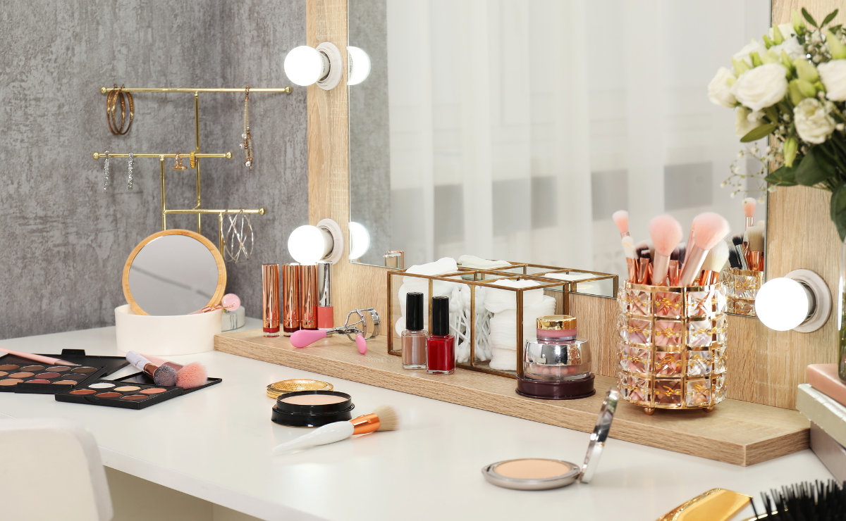 maquiagem de madeira