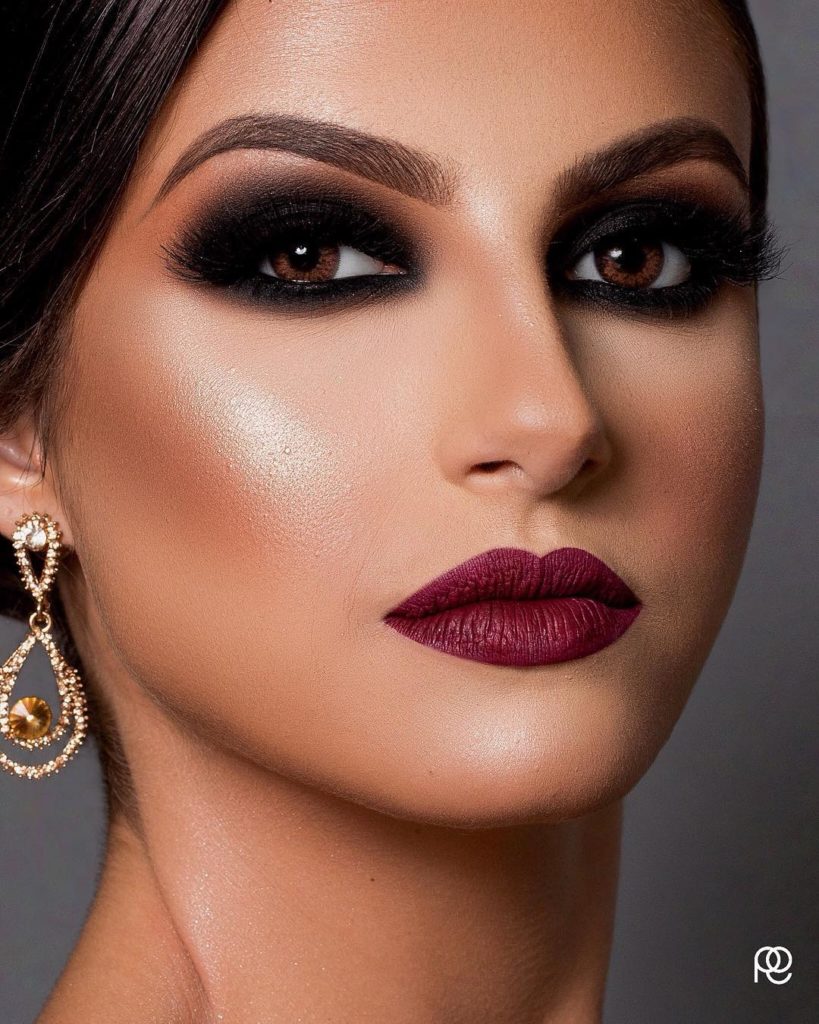 como fazer olho esfumado escuro para casamento