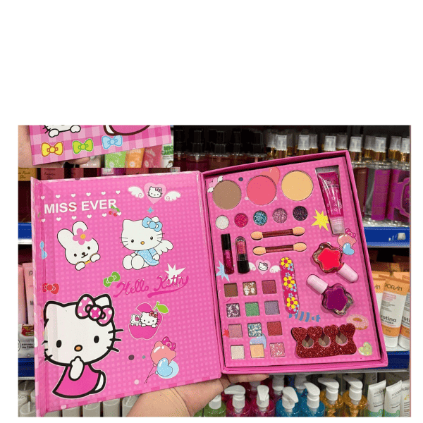 maquiagem moderna Hello Kitty