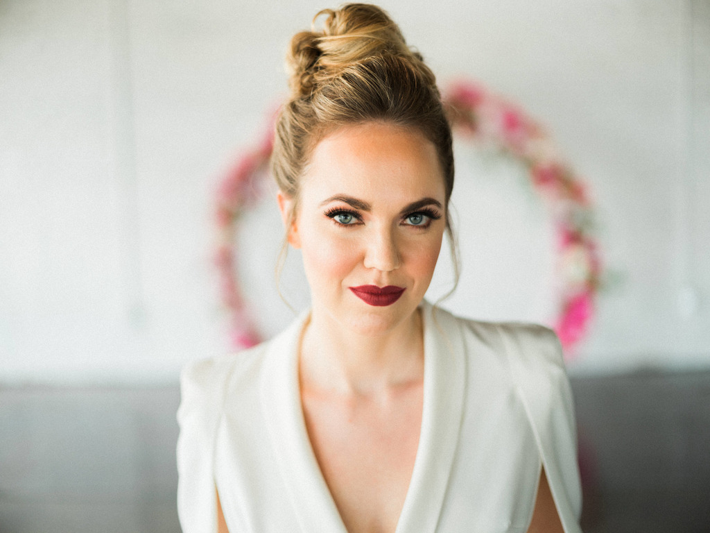 quanto custa batom vermelho de longa duração para noiva