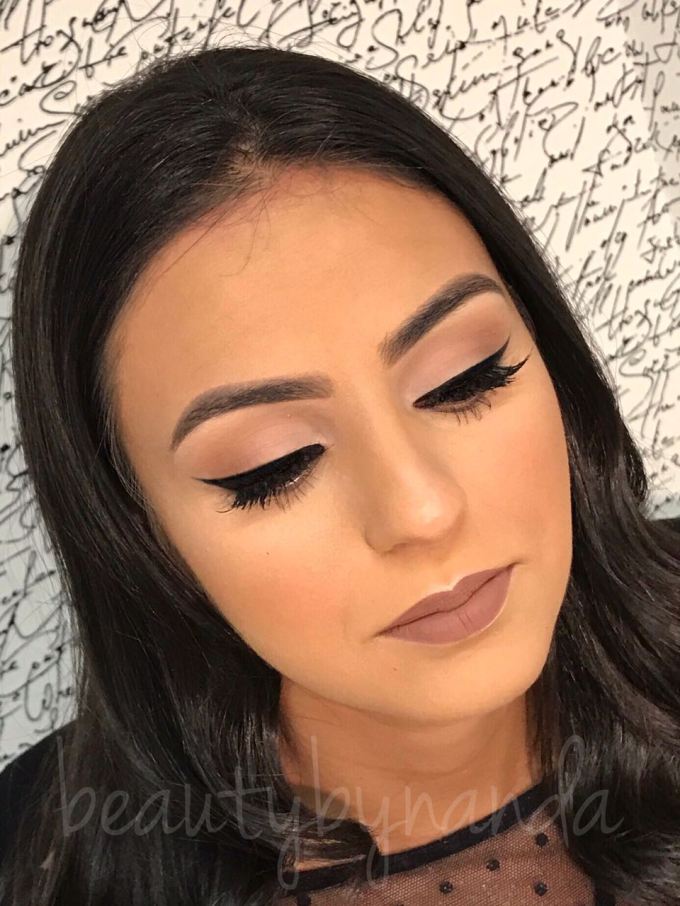 maquiagem natural ou marcante colação